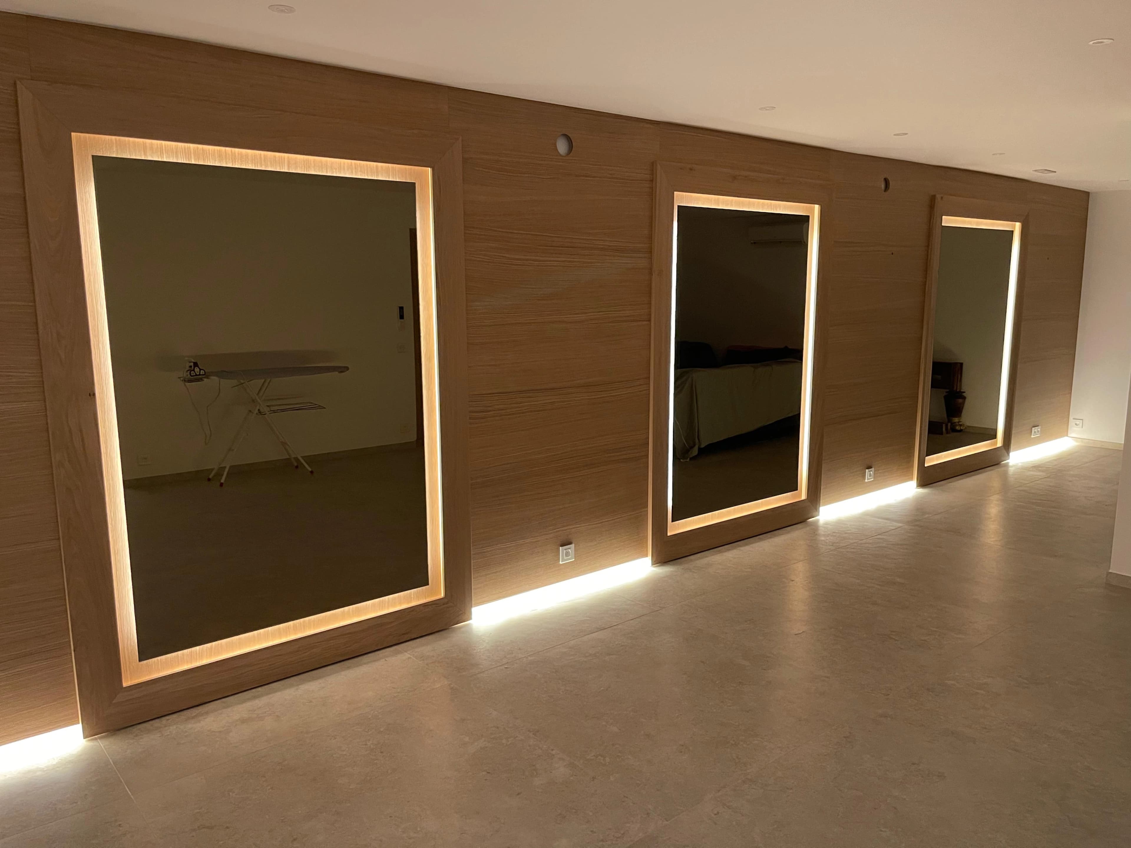 Miroir mural buanderie